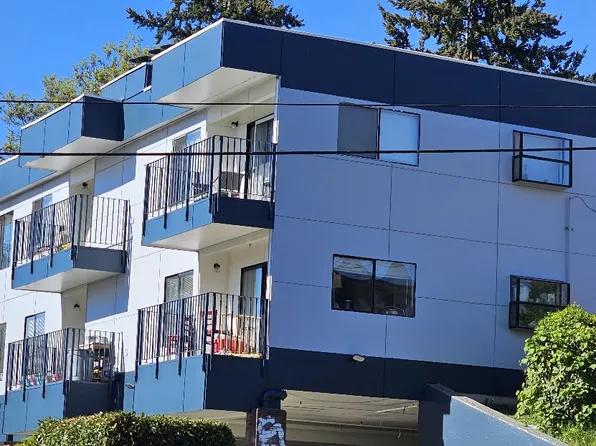 409 SW 155th St APT 1, Seattle, WA 98166