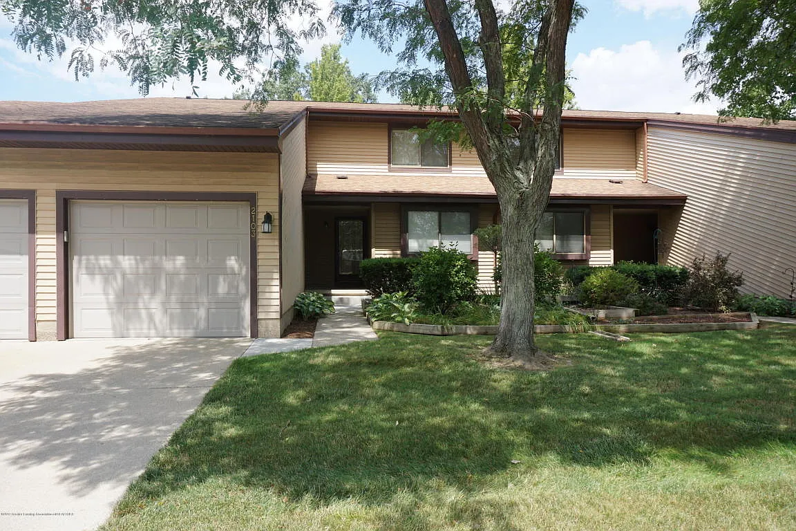2101 E Provincial House Dr photo 1