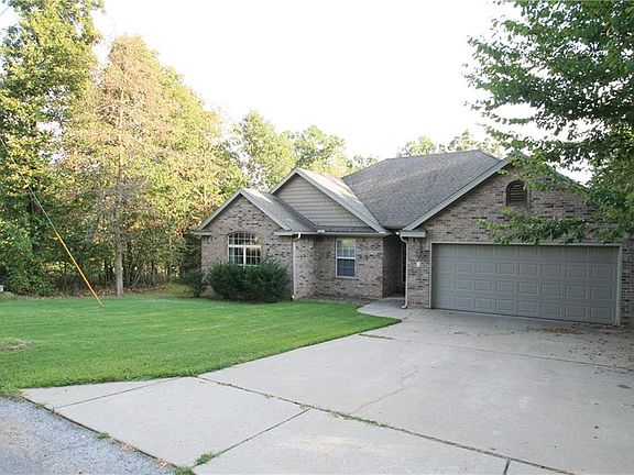 2nd image of 5 Chatburn Ln
