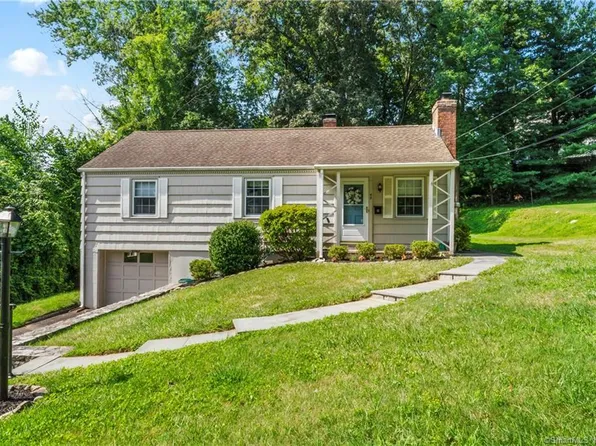 43 Rockview Road, Fairfield, CT 06890