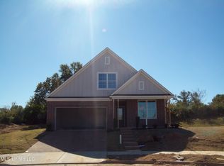 7196 Ravens Ln, Olive Branch, MS 38654