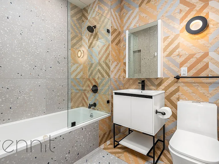 774 Lexington Ave #1A — Photo 5