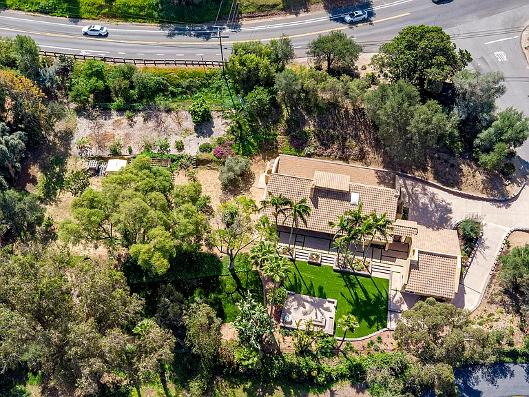 1315 Macadamia Dr — Photo 7