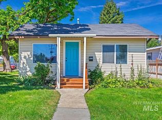 323 S Holly St, Nampa, ID 83686