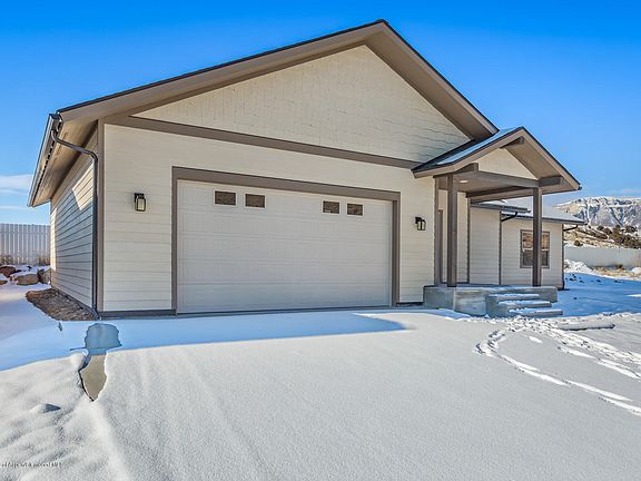 2nd image of 2491 Pioneer Way