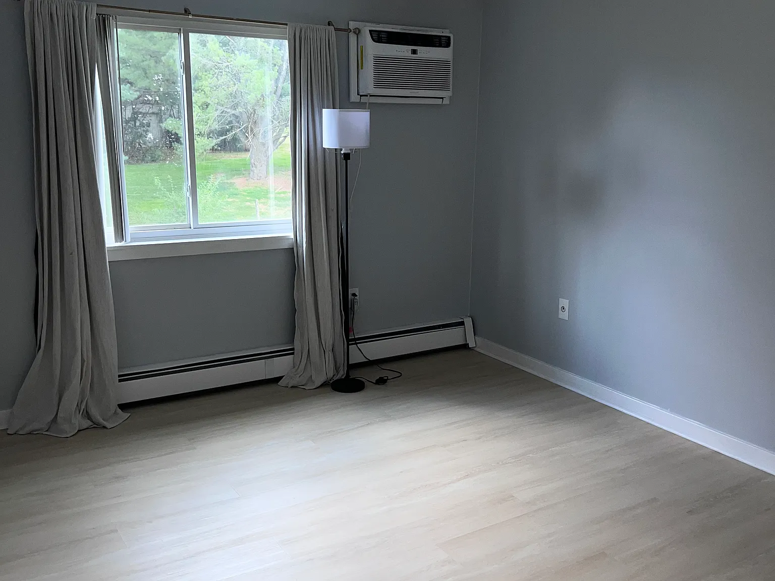 2 bed, 1.5 bath, 1145 sqft, $2,000 — Photo 3