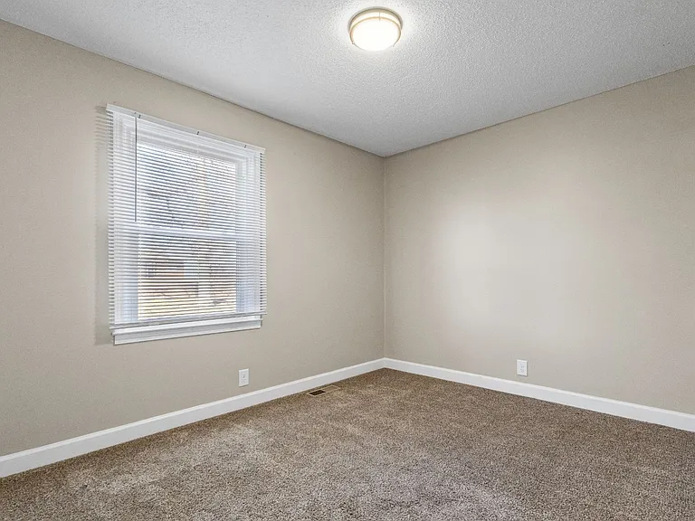 118 Union Hall Rd — Photo 15