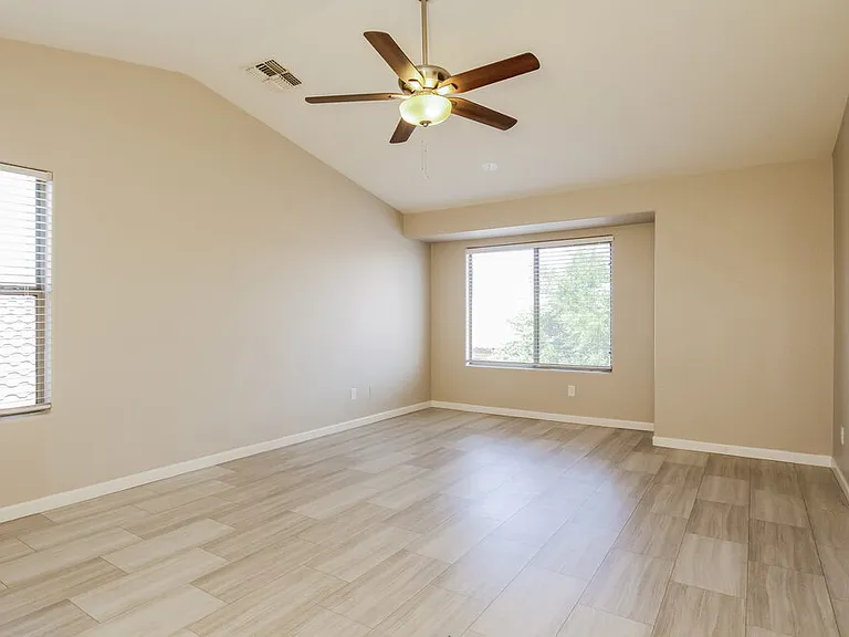 4538 W Fawn Dr — Photo 9
