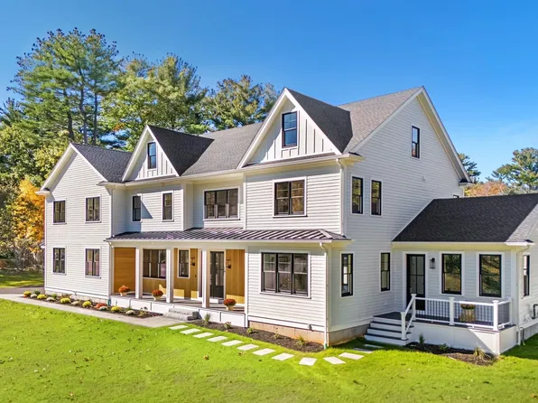 14 Gloria Cir, Burlington, MA 01803