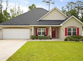 572 Freedom Trl, Brunswick, GA 31525