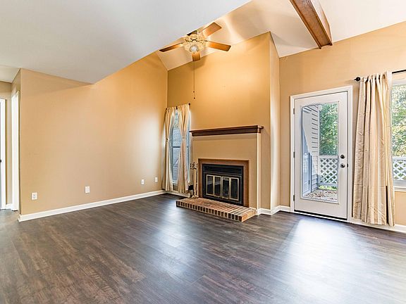 2nd image of 501 Gooseneck Dr #5A