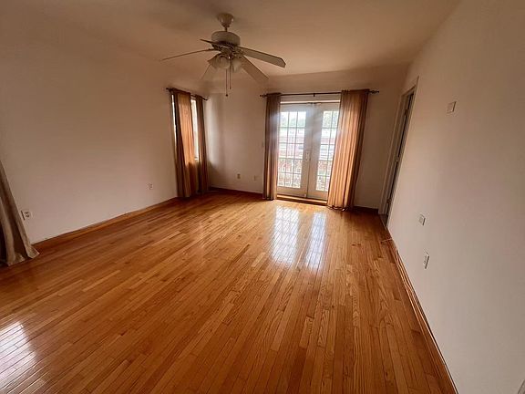 4th image of 50-41 65th St Floor 2