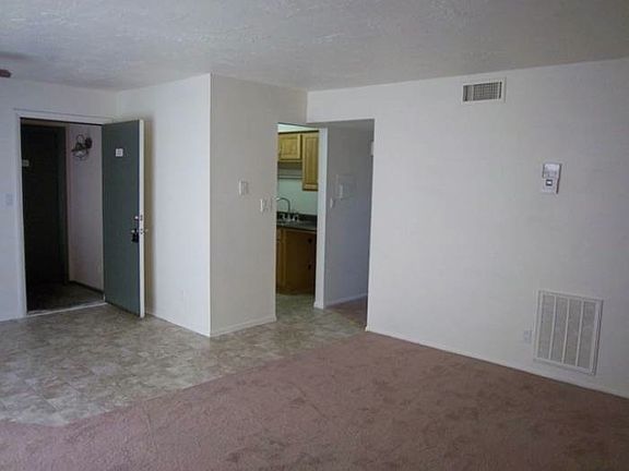 2nd image of 1224 E Evergreen St APT 232