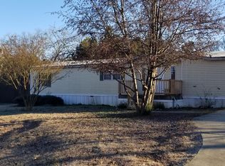 130 Naomi Dr, Stockbridge, GA 30281