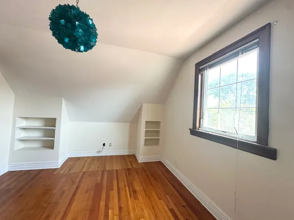 145-81 Eighth Avenue image 23 of 39