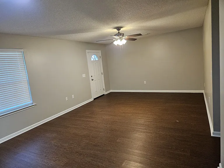4206 Fayette St — Photo 2