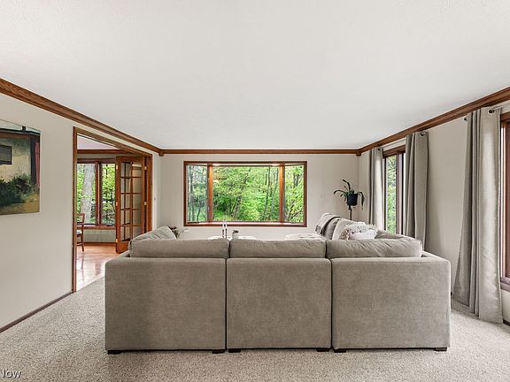 4th image of 29205 Wolf Rd