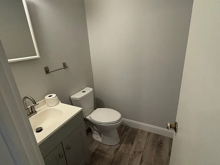 239 Old Farms Rd #5C — Photo 7
