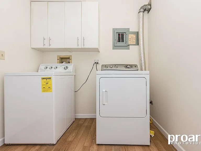 In Unit Side by Side washer and Dryer