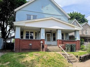 915 Highland Rd NE, Canton, OH 44704
