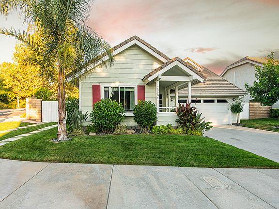 2nd image of 23981 Bennington Dr