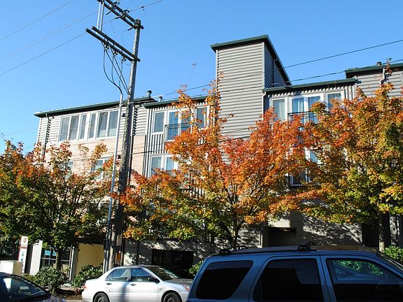 3rd image of 701 1st Ave N APT 406