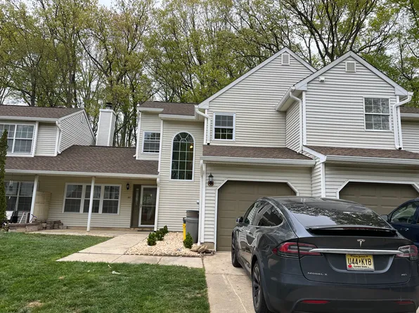 60 Cypress Dr, East Windsor, NJ 08520