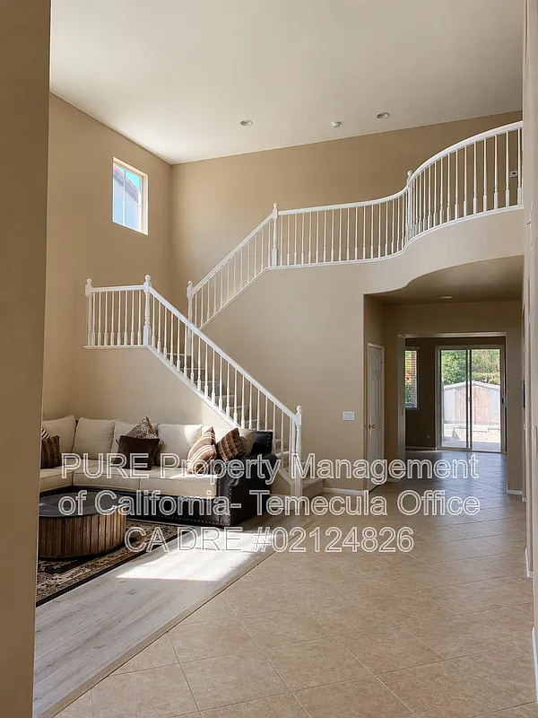 4 bed, 3.0 bath, 3306 sqft, $4,195 — Photo 2