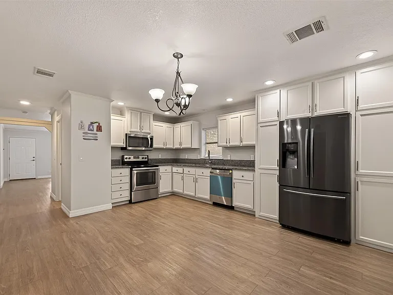 21415 Sweet Grass Ln — Photo 8