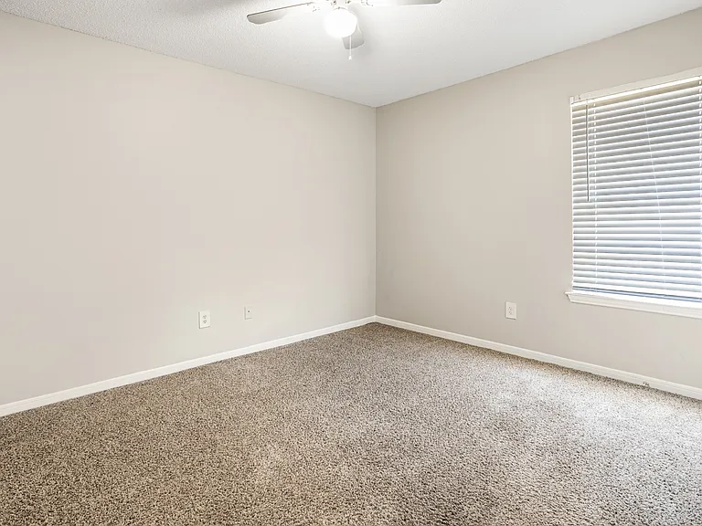 Bessemer Place Apartments — Photo 13