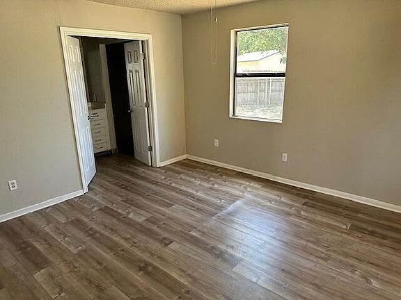 3rd image of 2707 92nd St