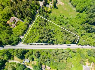 89 NE Koura Rd, Bainbridge Island, WA 98110