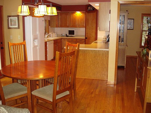 Kitchen-real hardwood floors