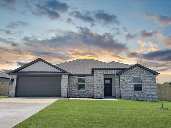 270 N Anser Bnd, Farmington, AR 72730