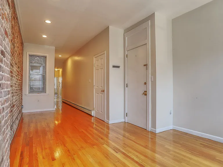 273 Webster Ave #3 — Photo 7