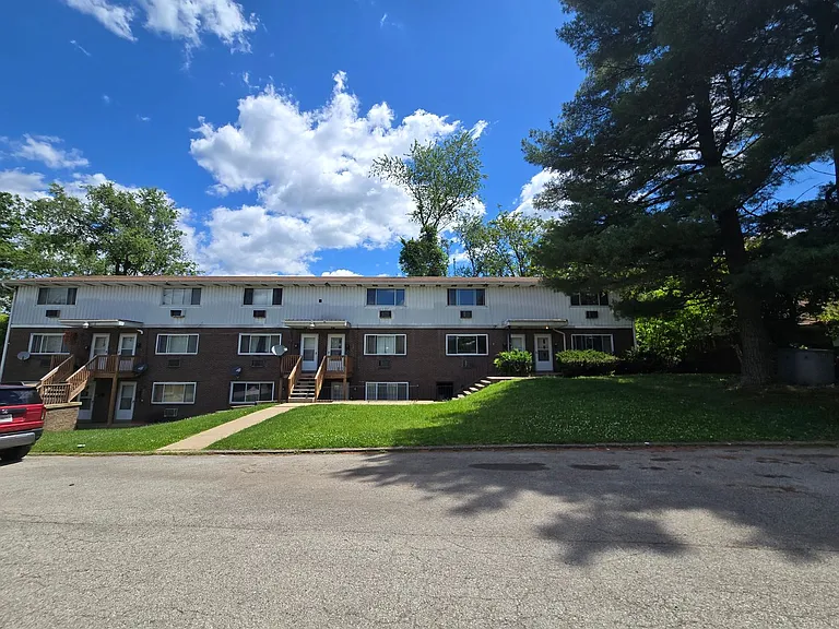 305 Aqua Ct — Photo 3