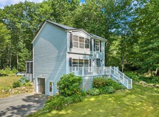 10 Saint Moritz Dr, New Durham, NH 03855