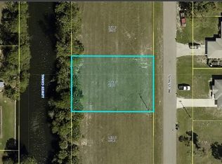 3200 NE 15th Pl, Cape Coral, FL 33909