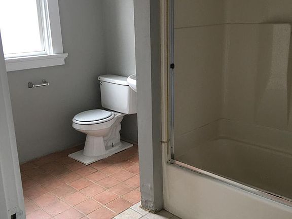 2nd image of 3525 Glenway Ave