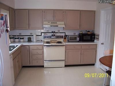 3rd image of 1026 Brookfield Dr