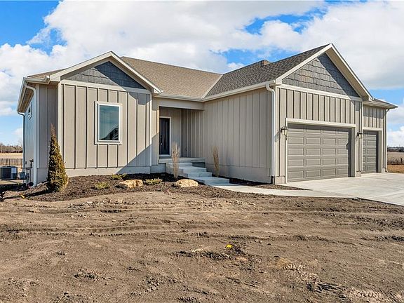 5th image of 32458 W 168th Ct