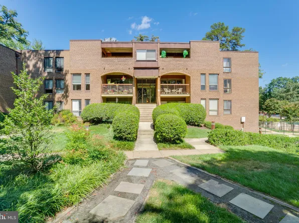 11200 Chestnut Grove Sq APT 202, Reston, VA 20190