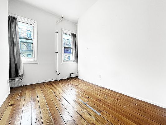 2nd image of 523 Graham Ave #2LL