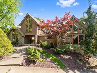 725 Acorn Ln, Clairton, PA, 15025