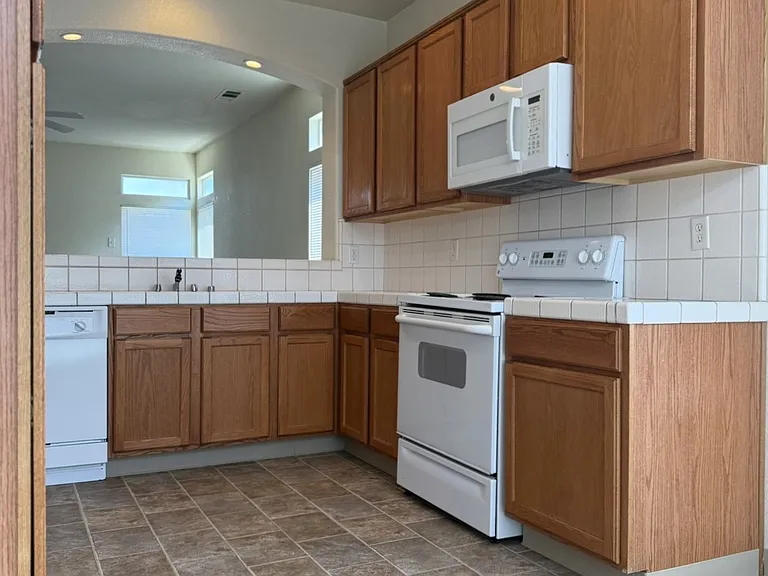 2675 Antares Ct — Photo 7