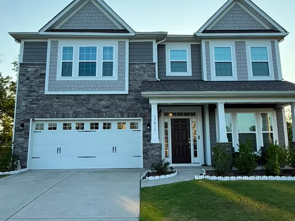 17819 Summers Walk Blvd, Davidson, NC 28036