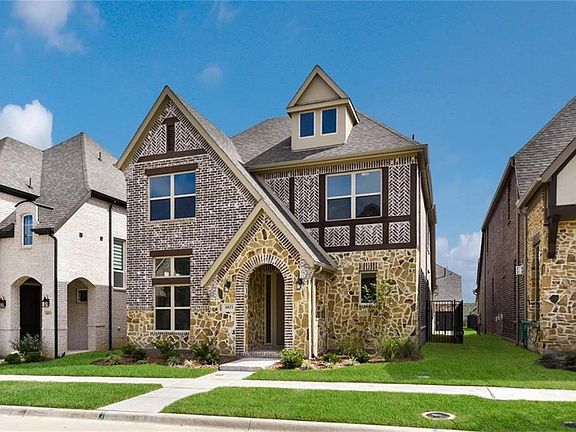 2nd image of 6821 Royal View Dr