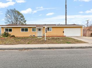 1572 Royal Ave, Simi Valley, CA 93065