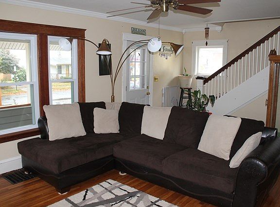 5th image of 973 Bridgman St