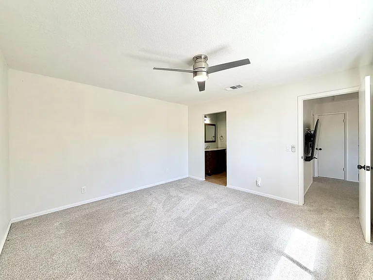 112 Willow Lake Dr — Photo 12